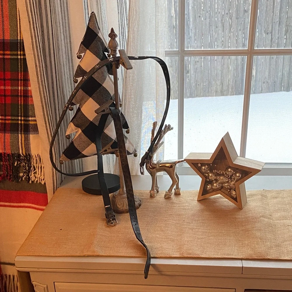 TWO (2) CHILDREN'S PLACE BETS LEOPARD & SPARKLE. CHILD SIZE